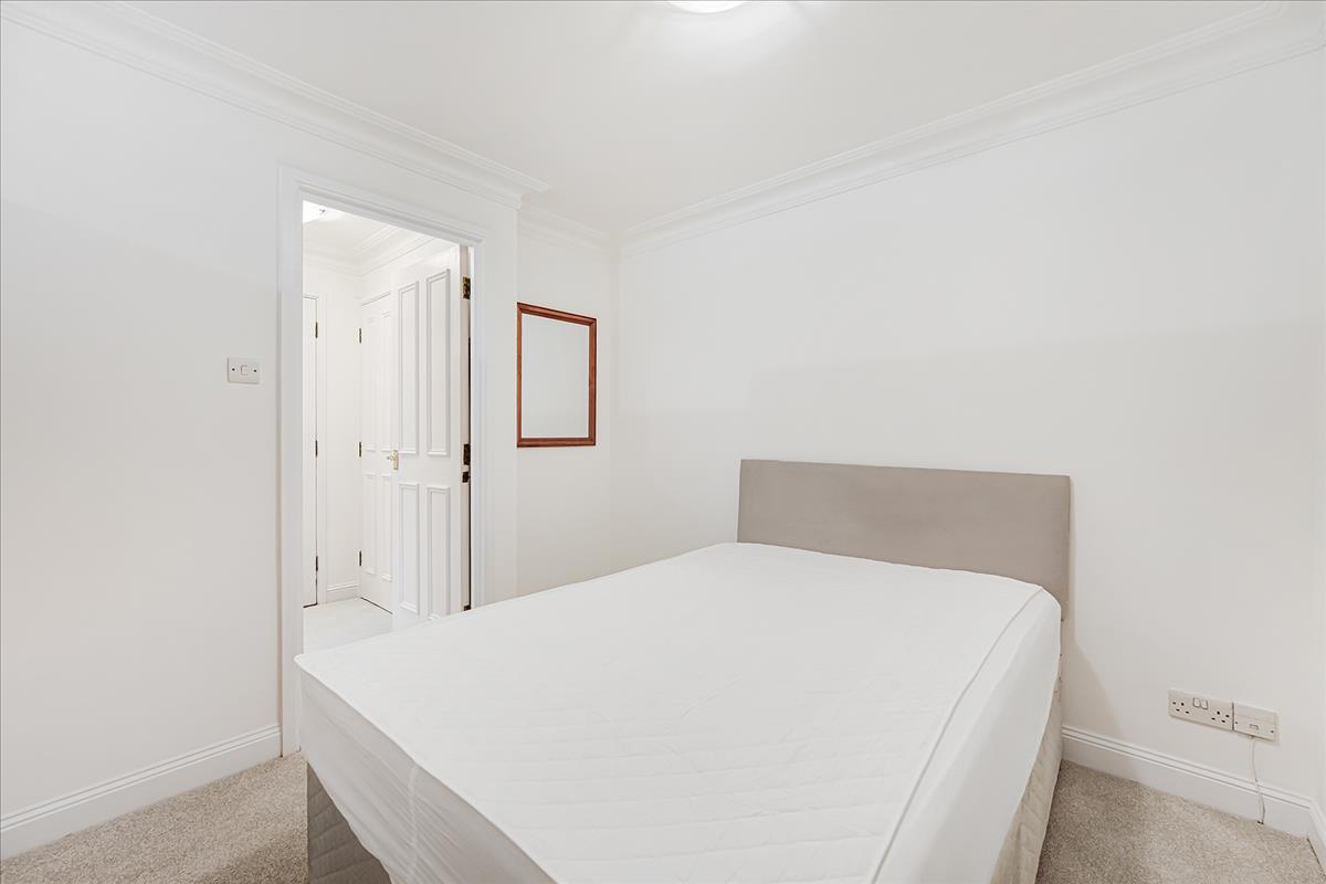Property Image 61e6db45-faae-4734-b299-ed04952928aa