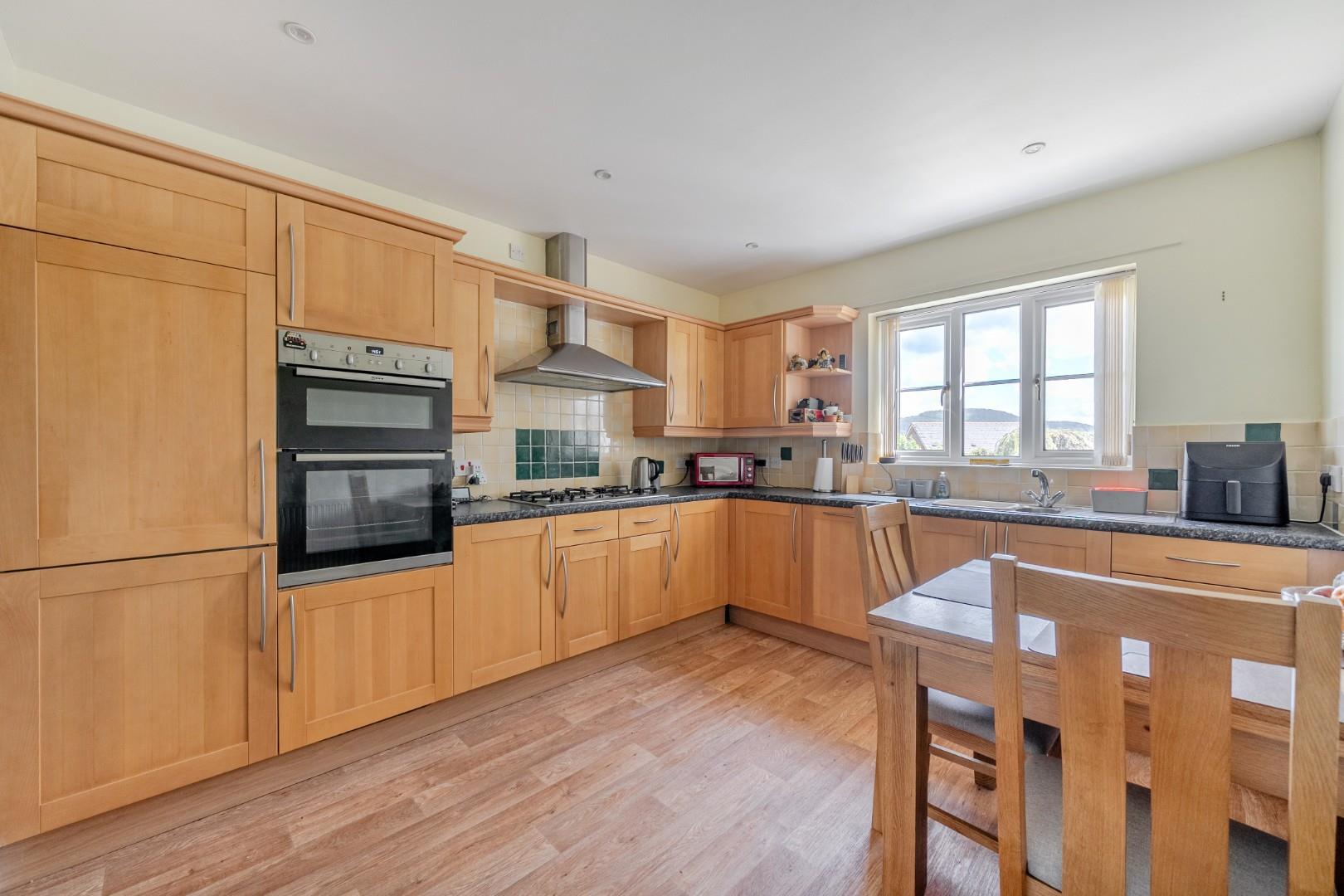 Property Image 61e8b92e-39ee-4a08-ac9d-3498ff67d40b