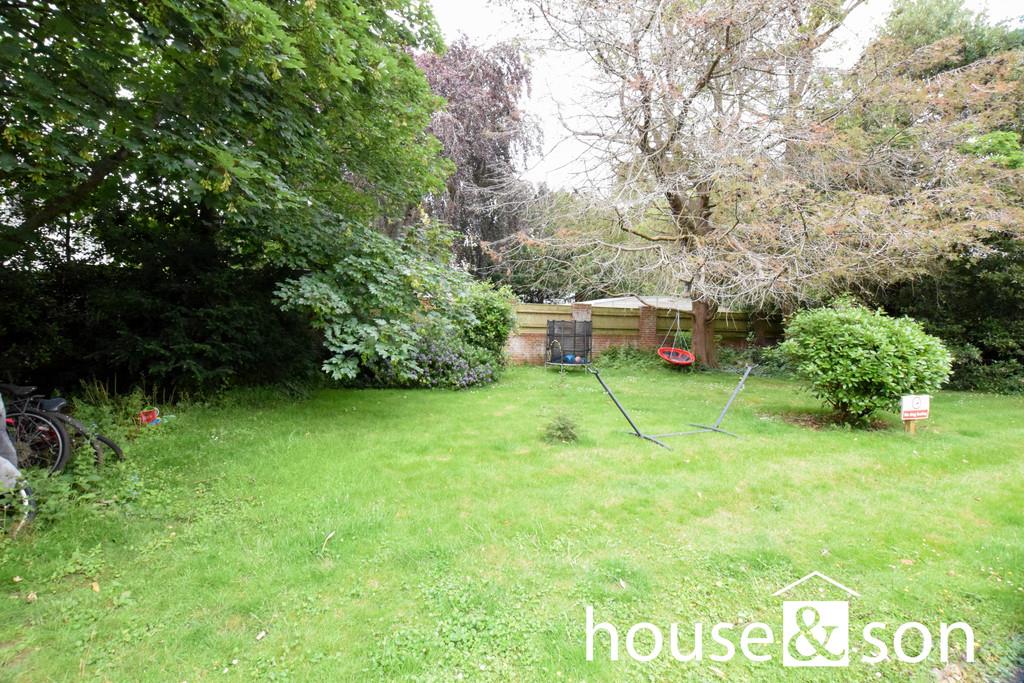 Property Image 61f3b95b-b16b-4f48-bcb1-d09b1890d10b
