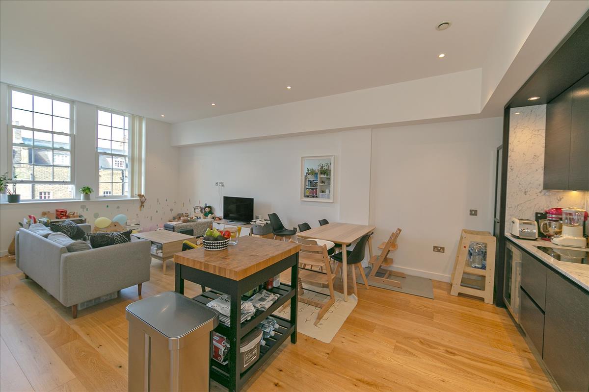 Property Image 61f3d512-c09d-4864-942b-21ae1bb5f033