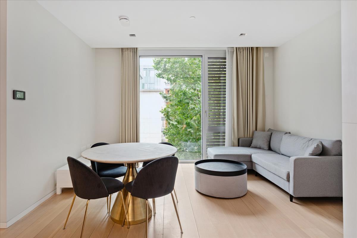 Property Image 61f8c5f9-0595-47ca-935c-e3f613a85803