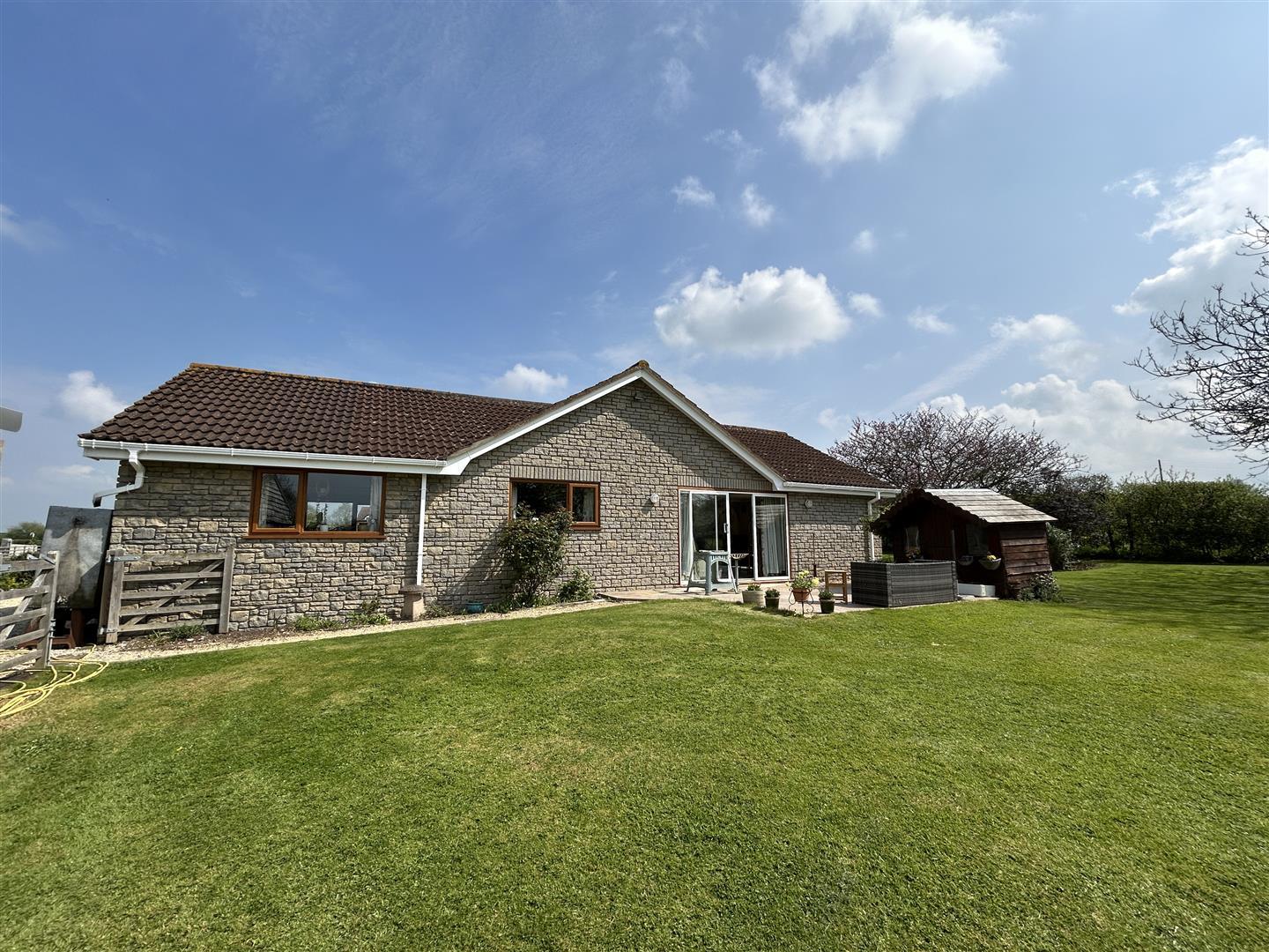 Property Image 62109940-da70-40ce-911c-e36a7f42c68e