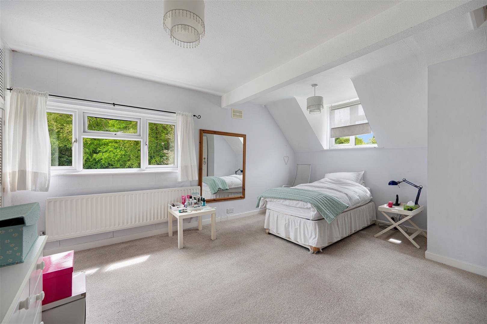 Property Image 621b9d5e-f9c6-416e-8c1d-40b5c74ef1d1