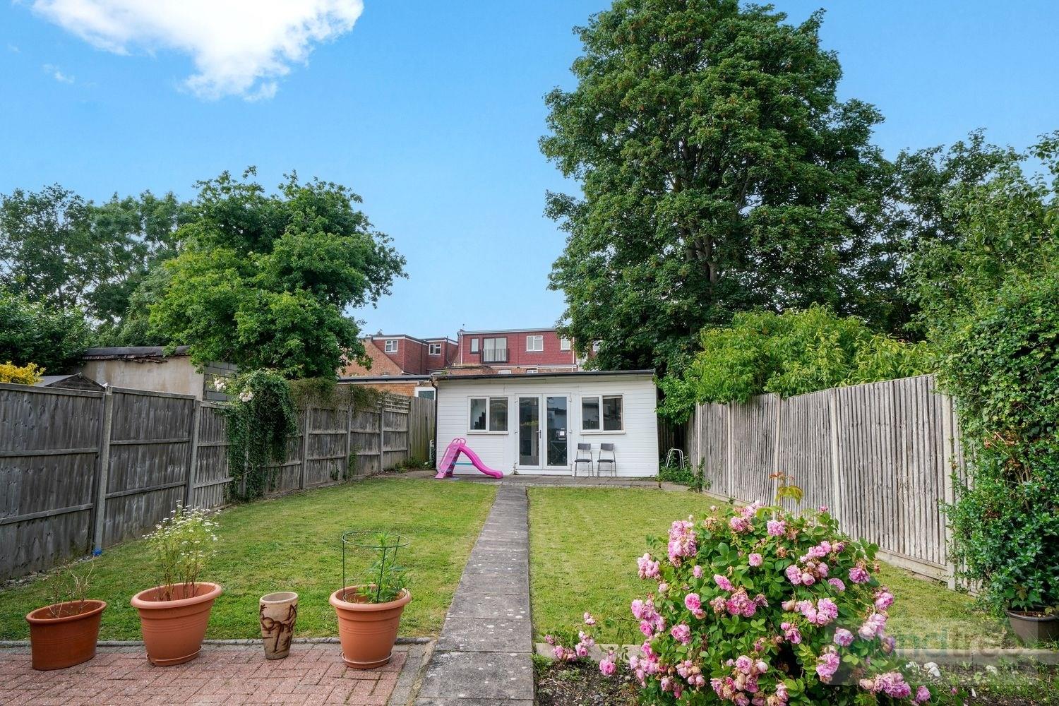 Property Image 62220473-86f2-424c-9875-b48480c16c17