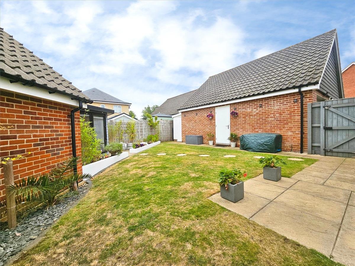Property Image 622ca2d2-21b4-44e1-8093-40e245d97693