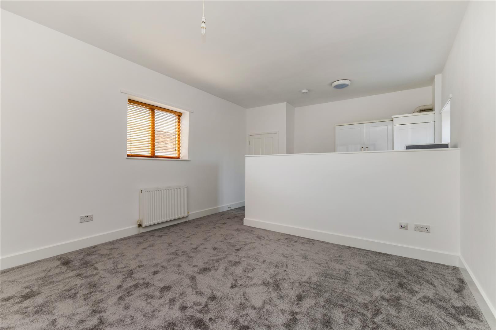 Property Image 625accaf-8e4d-43a2-8c3b-e9f90369b3bf