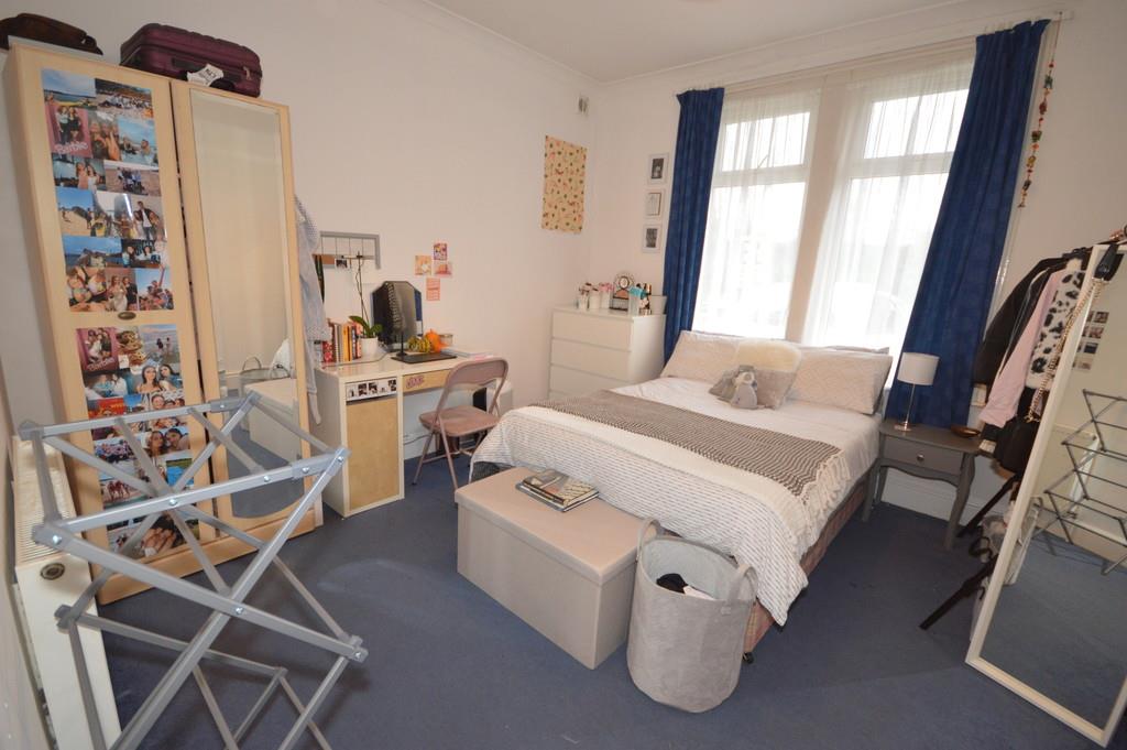 Property Image 627370f6-a3b2-40b0-86c1-a61556cd8957