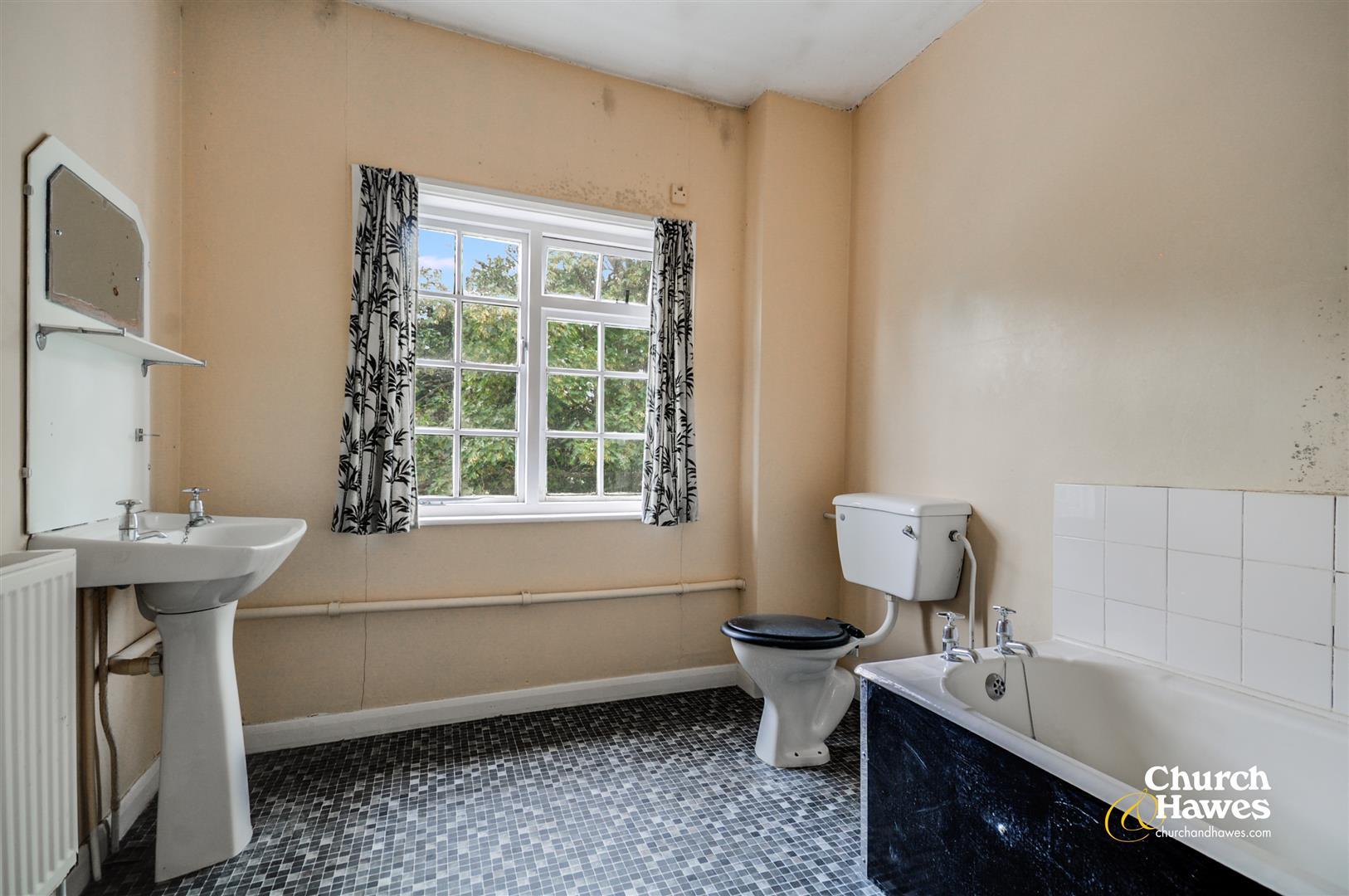 Property Image 628afd71-6296-4e76-bf79-d237e20840f3