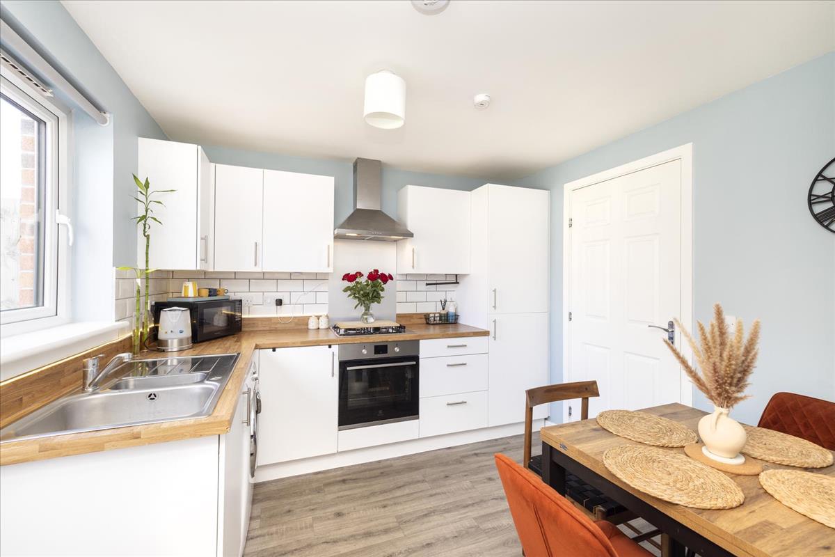 Property Image 628d2b6f-44a0-4d22-98db-91934d792059