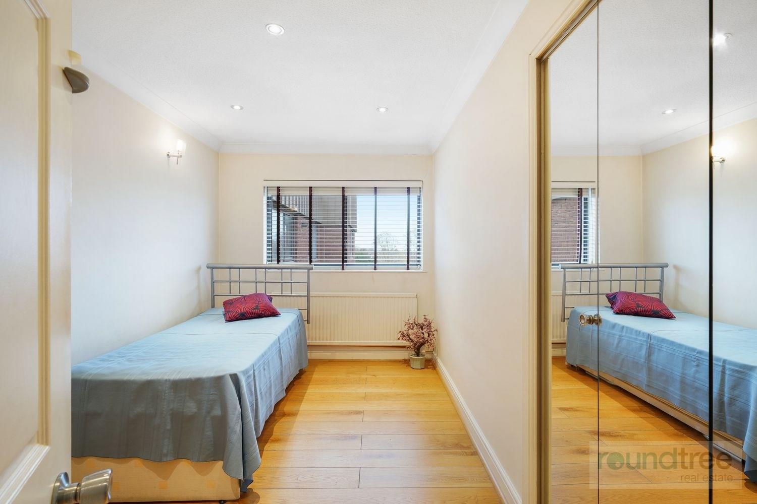 Property Image 628d42ce-b78a-4767-9ad4-5e11bae9e341