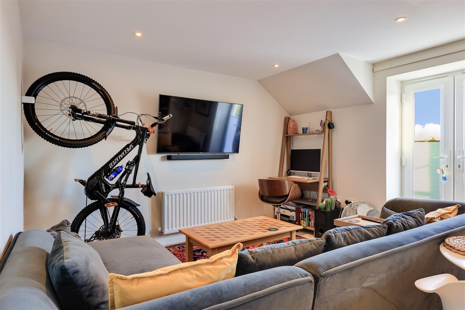 Property Image 629b5f44-2d7f-4ff2-9126-57a40948b21c