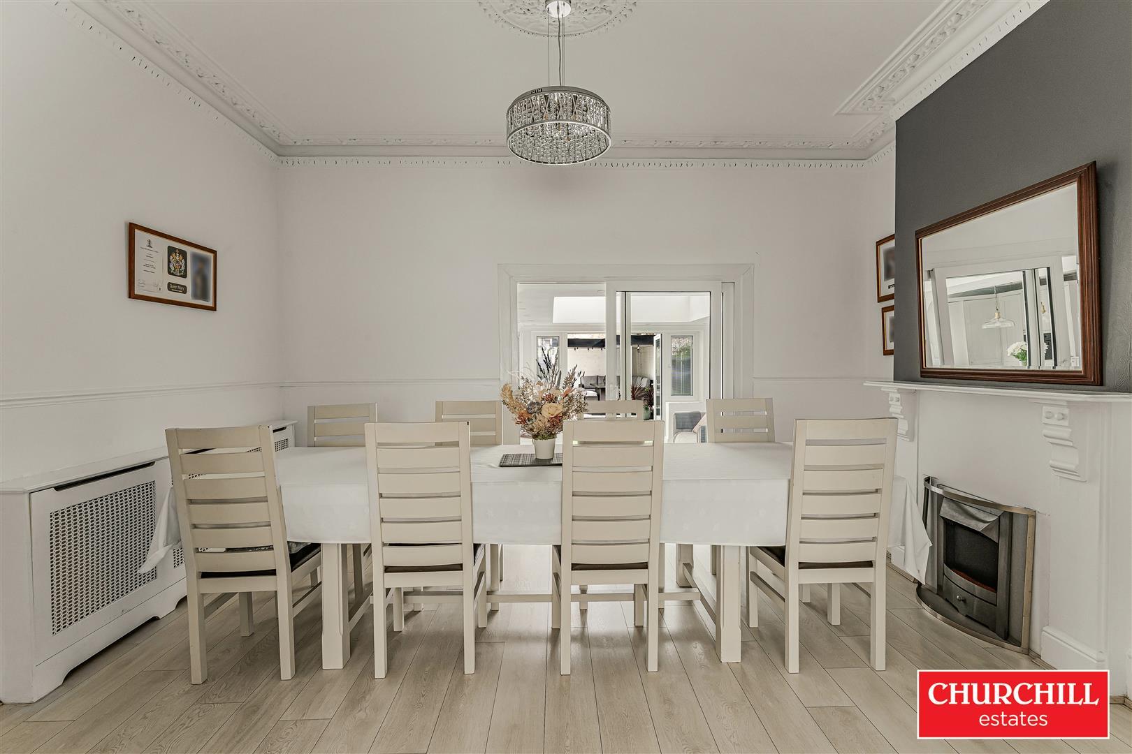 Property Image 629d46cb-2ce8-48c4-a47b-c1c667083ec0