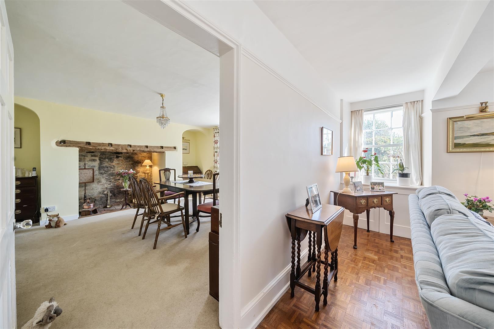 Property Image 62c396ef-e18a-47a3-b2f2-79c2527e6a4d