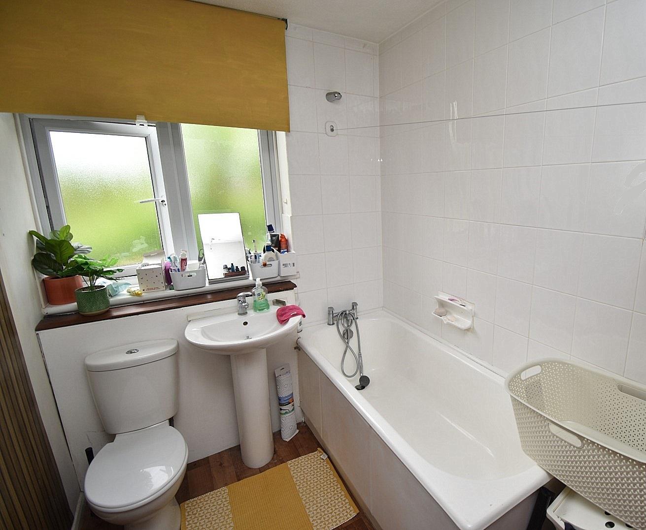 Property Image 62dfc10e-a789-492e-a5f8-f14cf46f51c6