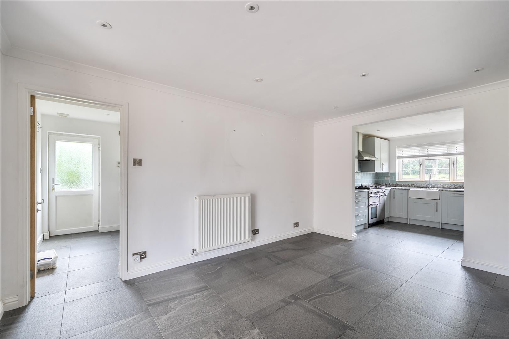 Property Image 62e40c97-8b67-4790-a245-c09b822c26cb