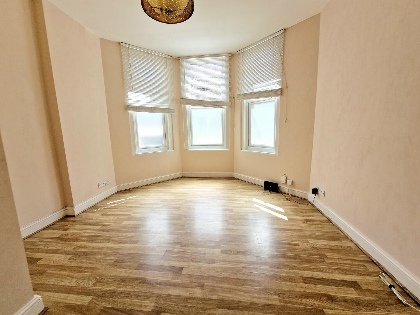 Property Image 62ebeeae-8c1b-4150-9871-73ca263e6cc7