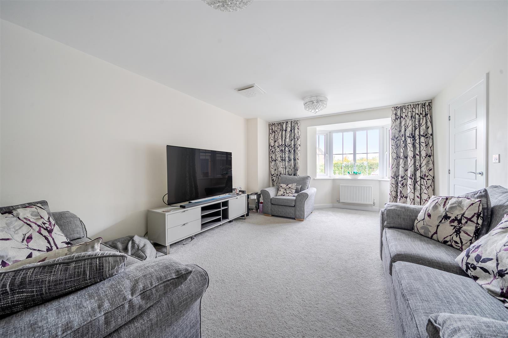 Property Image 62f1de77-1dda-43aa-acac-384f6f49535d