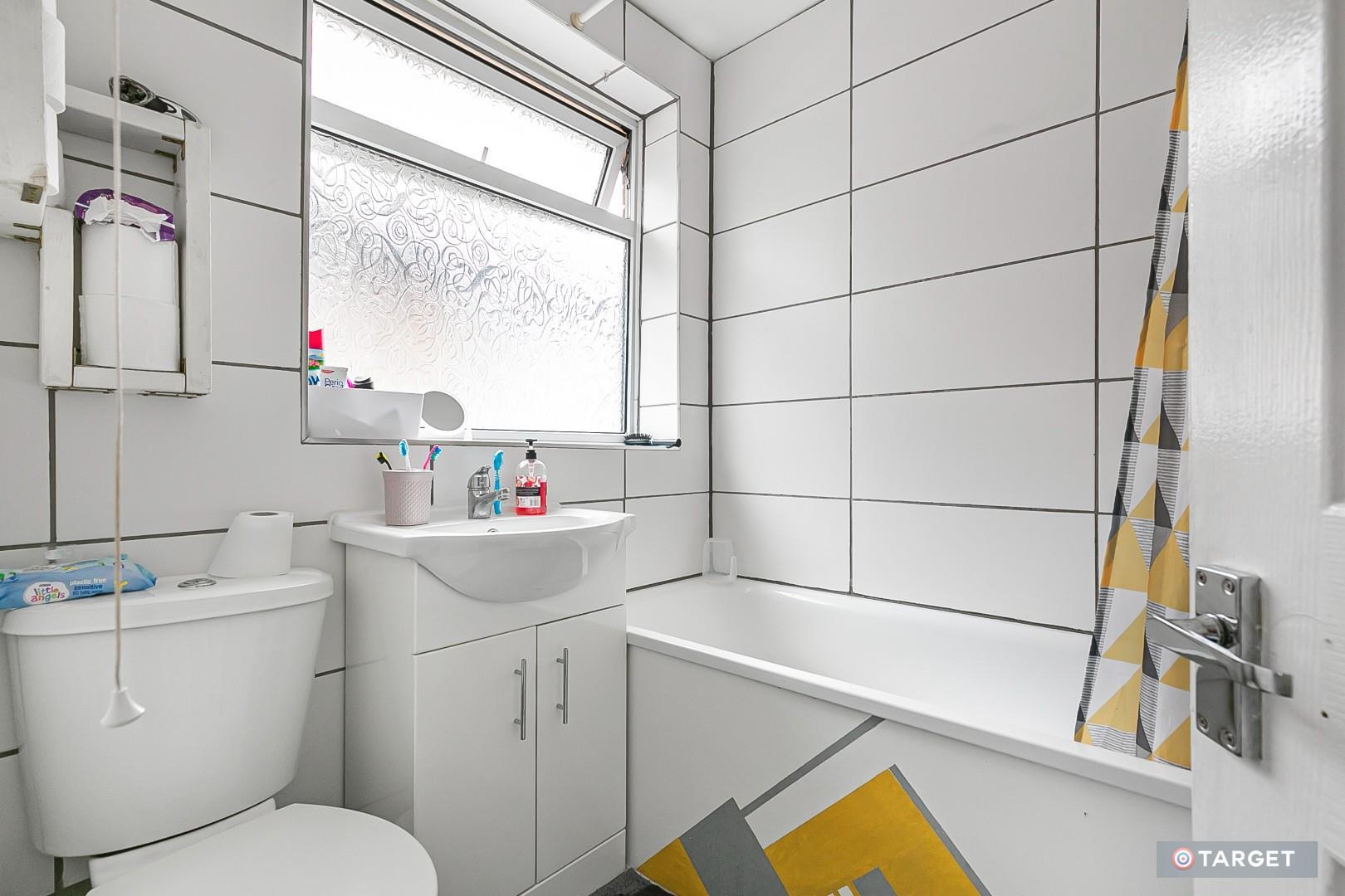 Property Image 631c940e-2b70-460c-94f7-1fb2d33ec635