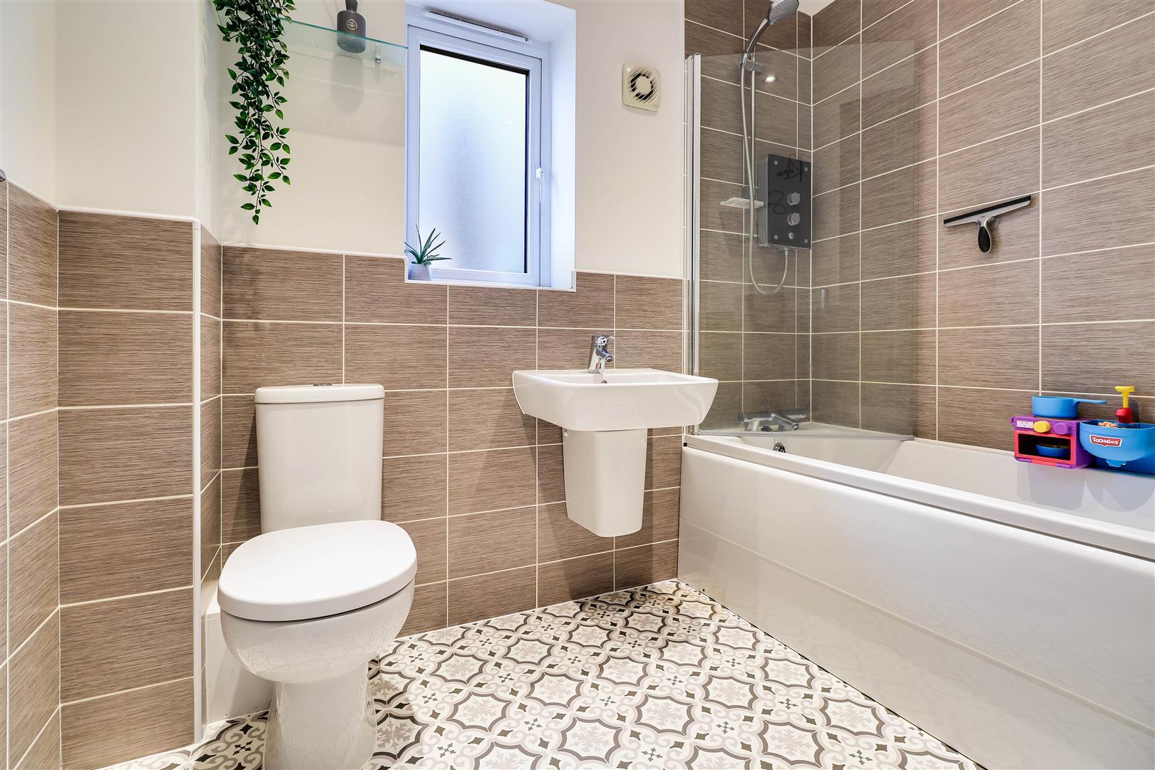 Property Image 631cd46a-6797-4a72-a8f4-f229b407e62c