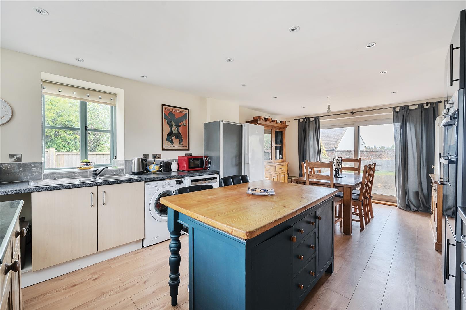 Property Image 631df773-1704-4bce-9d07-a832cc244f04