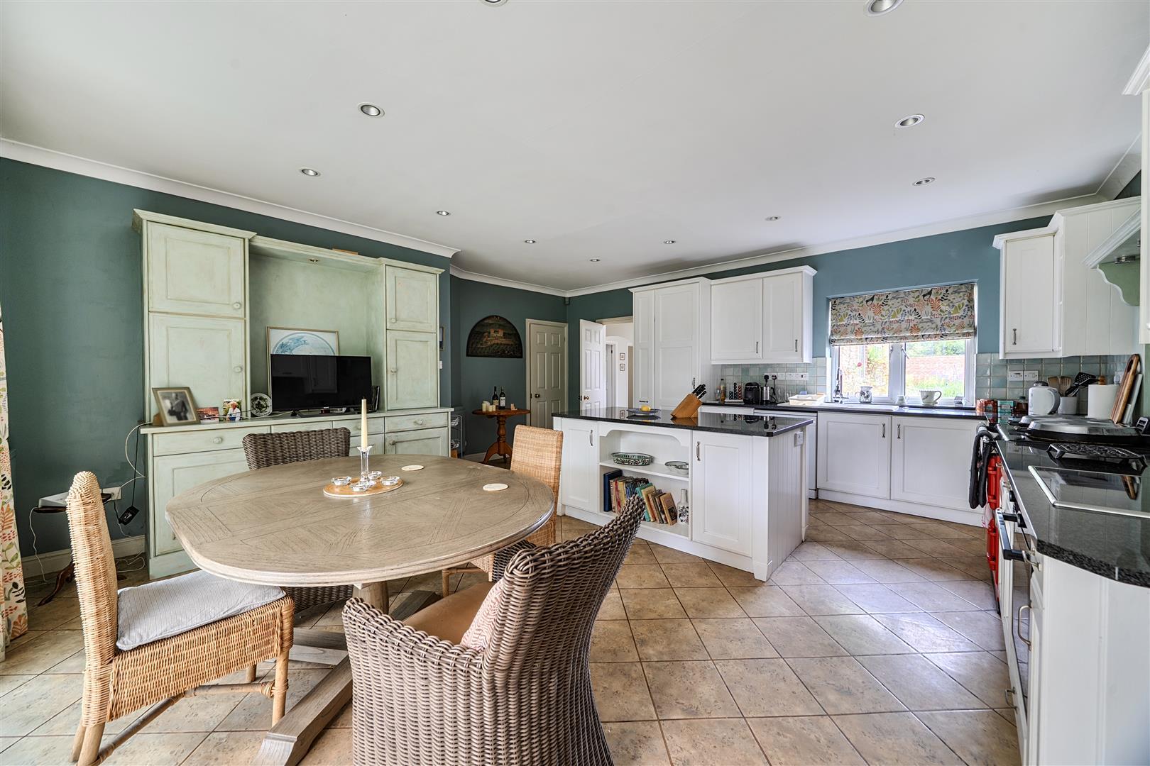 Property Image 63248ef0-006e-4edc-9990-660122bf1f0e