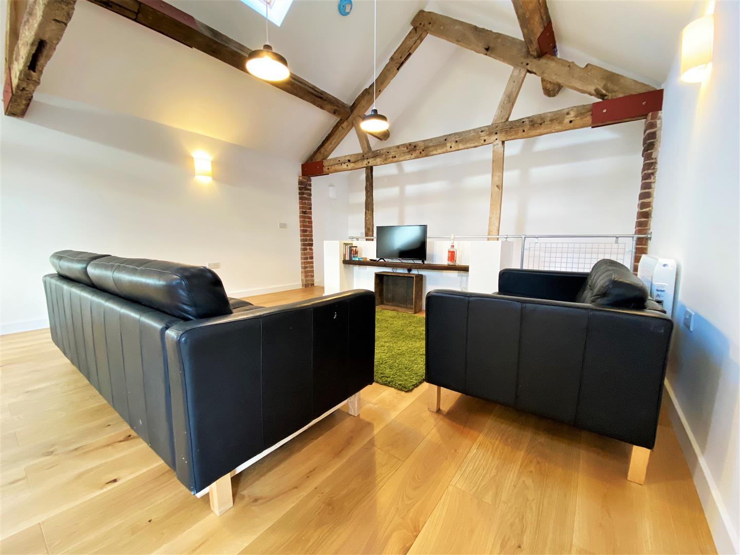 Property Image 633acba5-0c1e-48e7-8dac-2adf419c9d5d