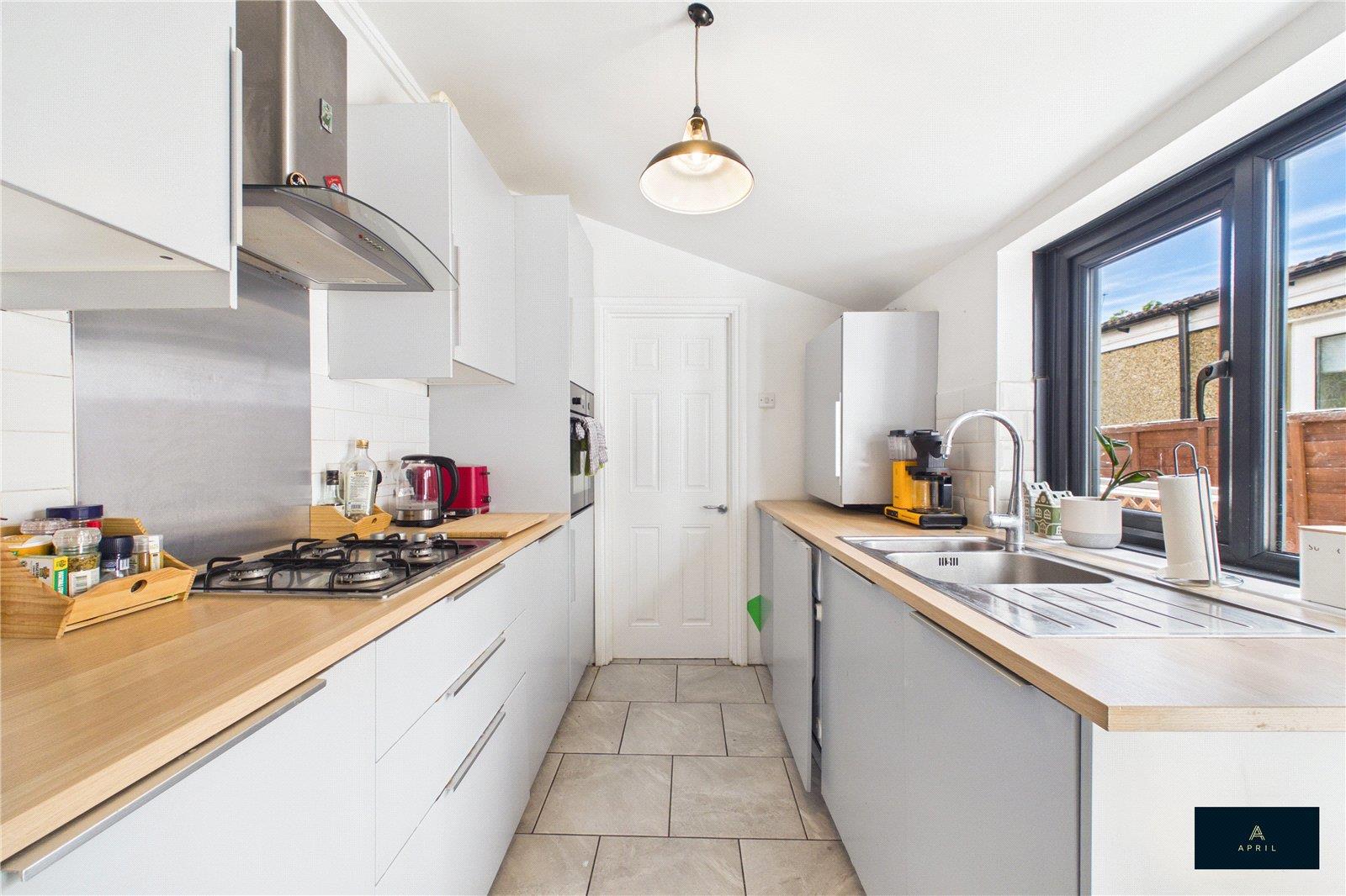 Property Image 633f663c-10d8-4f60-a876-b322cdf0d2a6