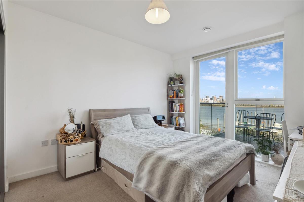 Property Image 633fce8e-c733-4bae-a10a-cfec9f6e8e7b