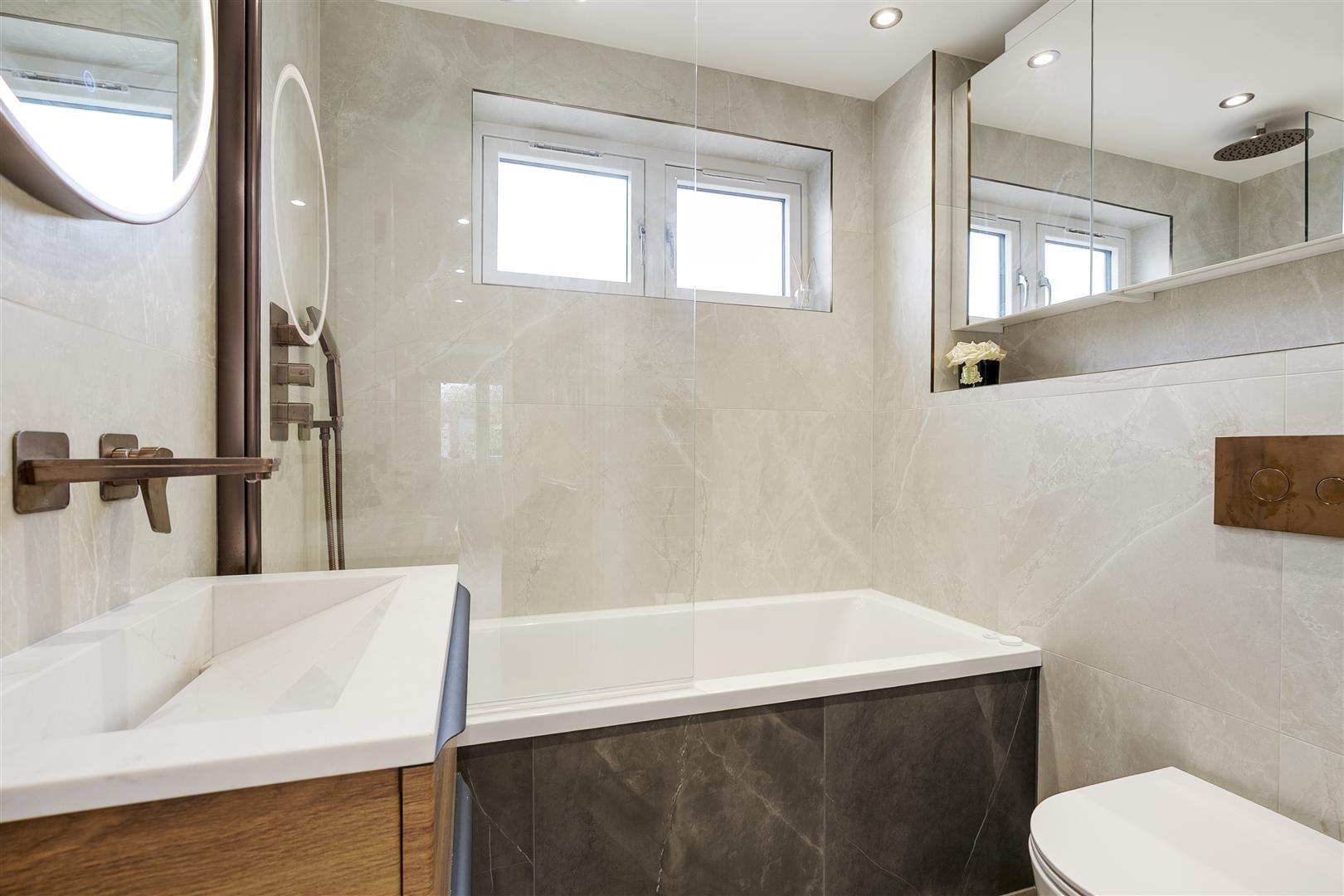 Property Image 634776b4-9081-41b2-82ca-5e7b5c212671