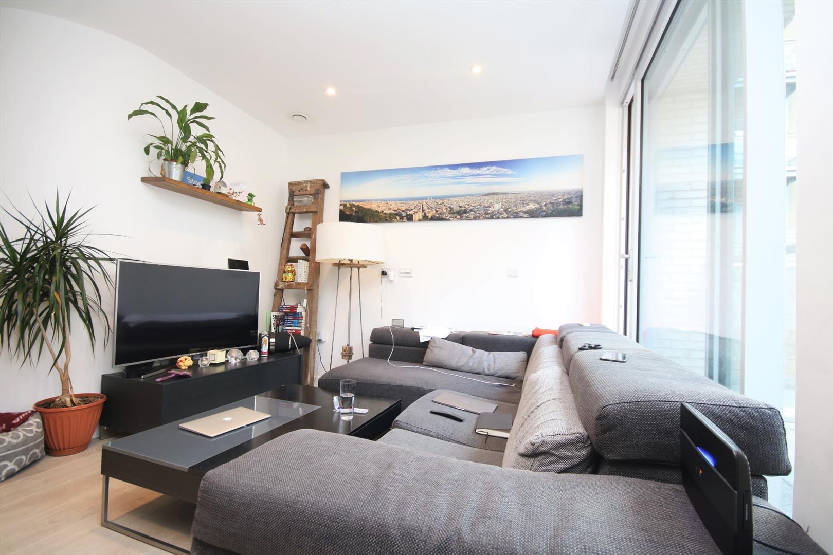 Property Image 635a28a6-cb33-415b-ba91-604cbf698ffe