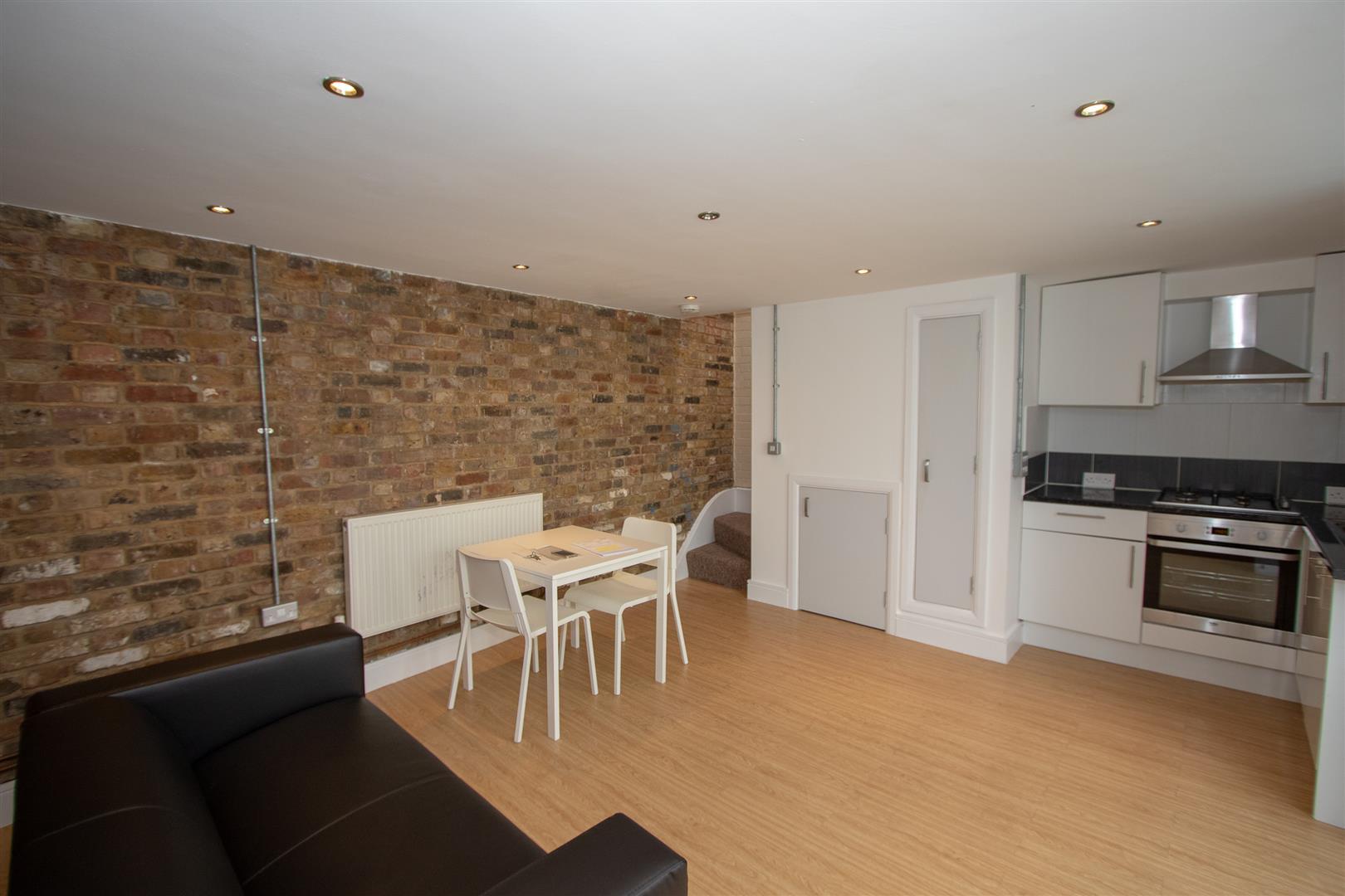 Property Image 639bd5e0-1af3-43e7-9546-c3a9d2a43aea