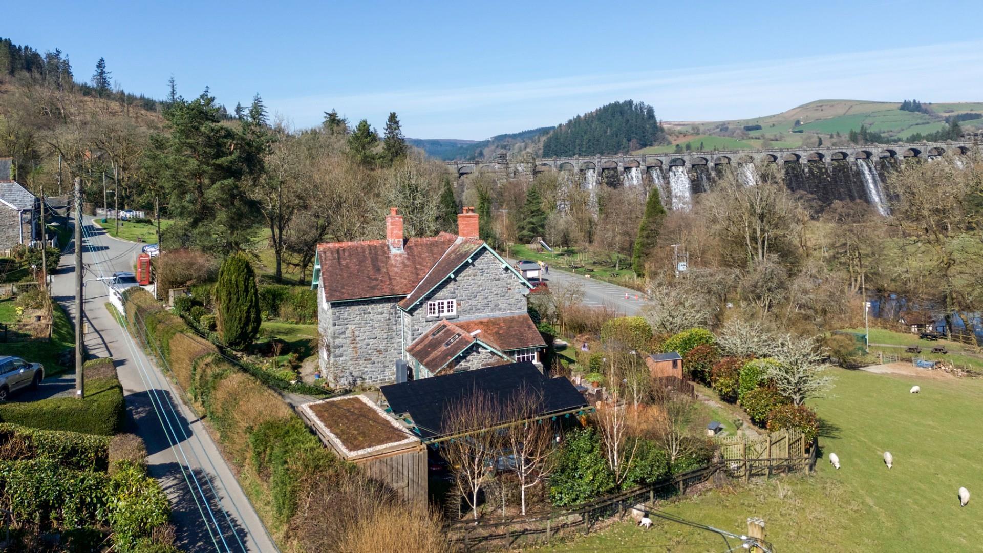 Property Image 639d15e2-ada1-48ee-8c15-e6a5aa0710e4