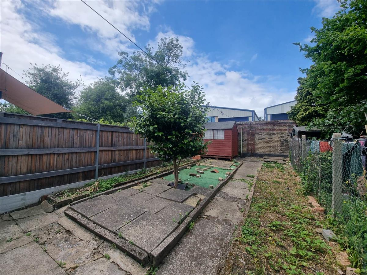 Property Image 639ec214-ef6c-4d7b-bde8-2a94324abc9c
