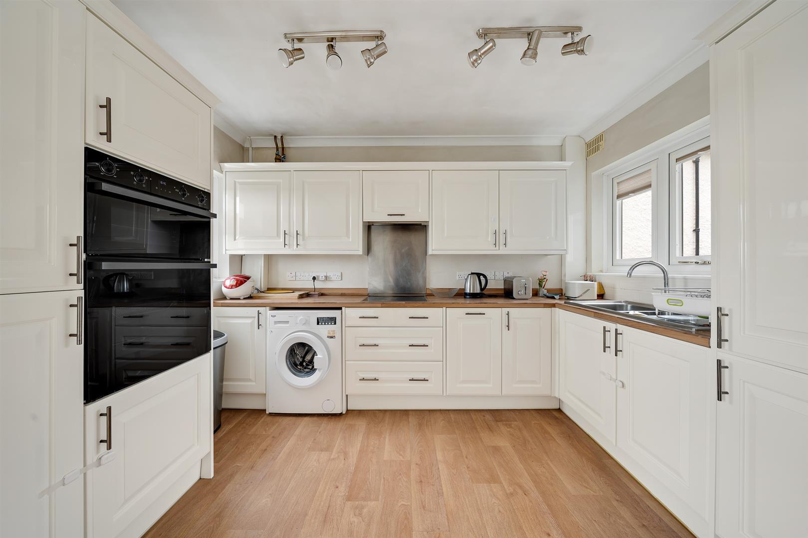 Property Image 639f1170-012d-4415-a72a-6e0b588e5341