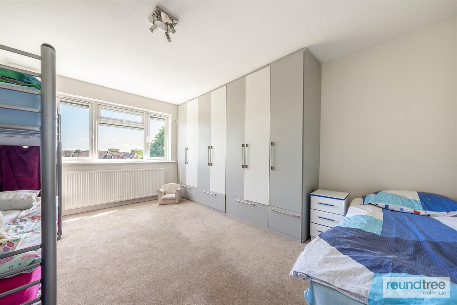 Property Image 63afe3e3-5804-4cd9-a30d-40303a2babb5