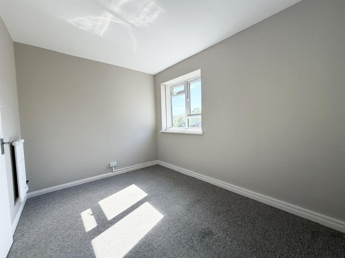Property Image 63b1096a-fe48-4509-b2cf-d24b105de11b