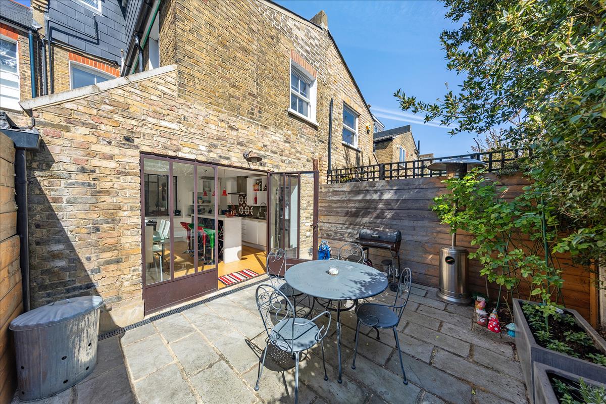 Property Image 63c0d58e-ff3e-49ba-81fc-5ac8c55c9a6e