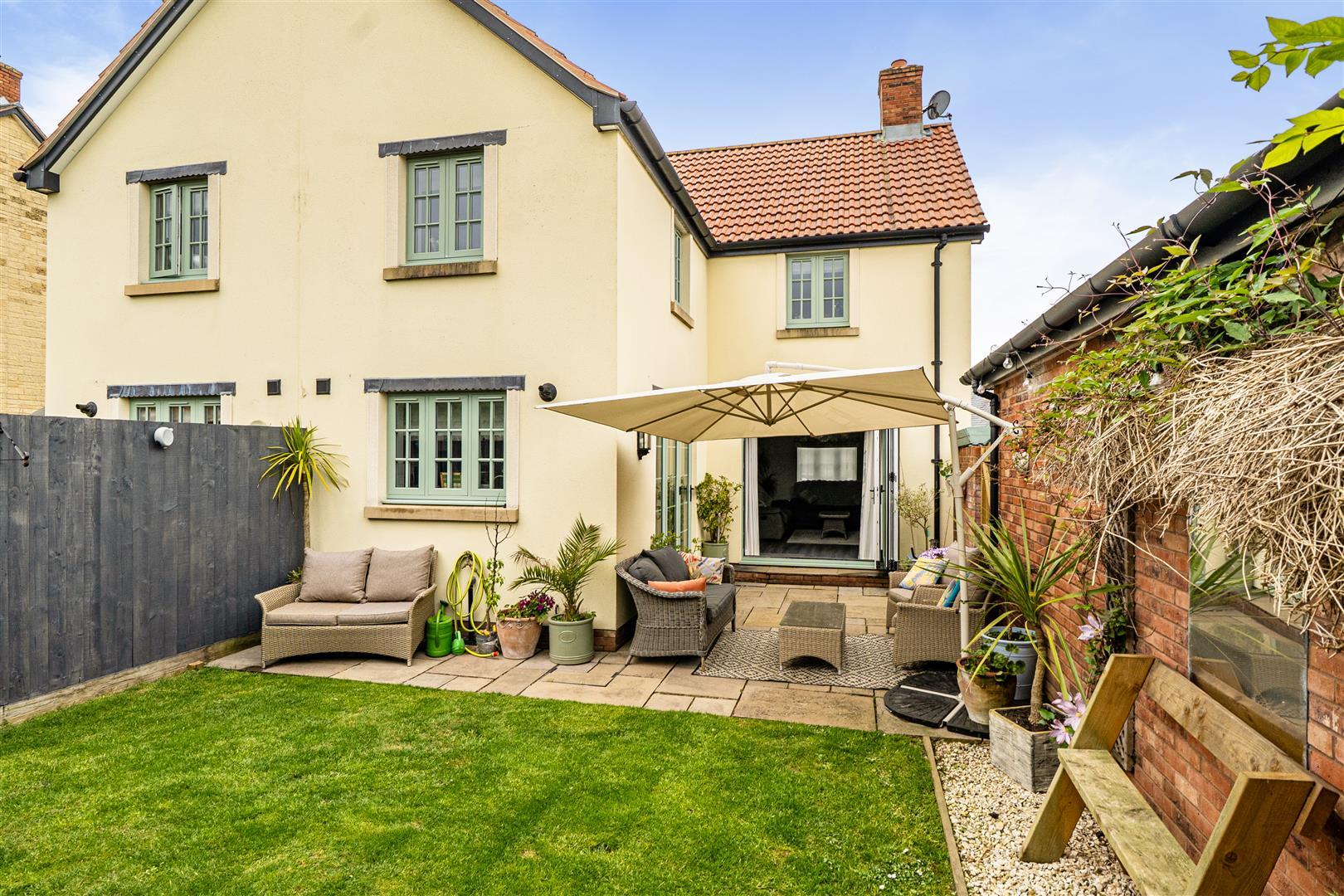 Property Image 63e19dd7-71bb-4221-99b6-42840e0607ad