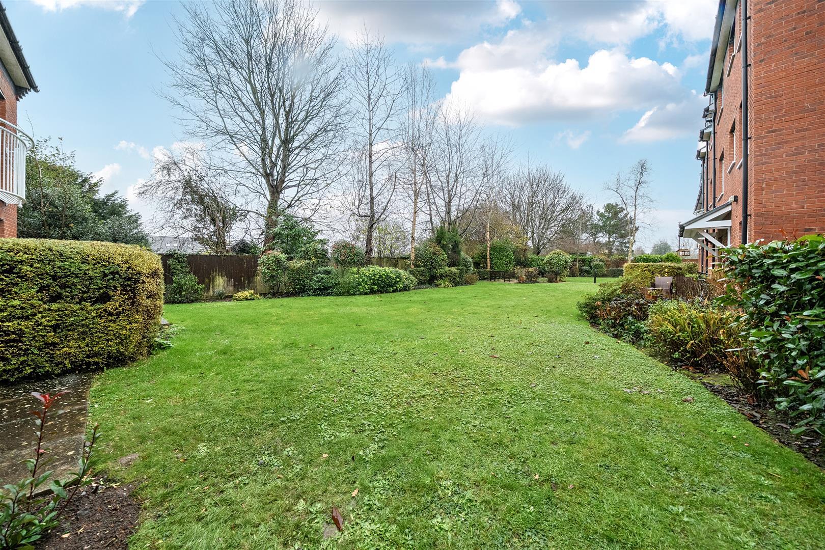 Property Image 63f09eec-faf8-496f-8baf-088dd0c66aaf
