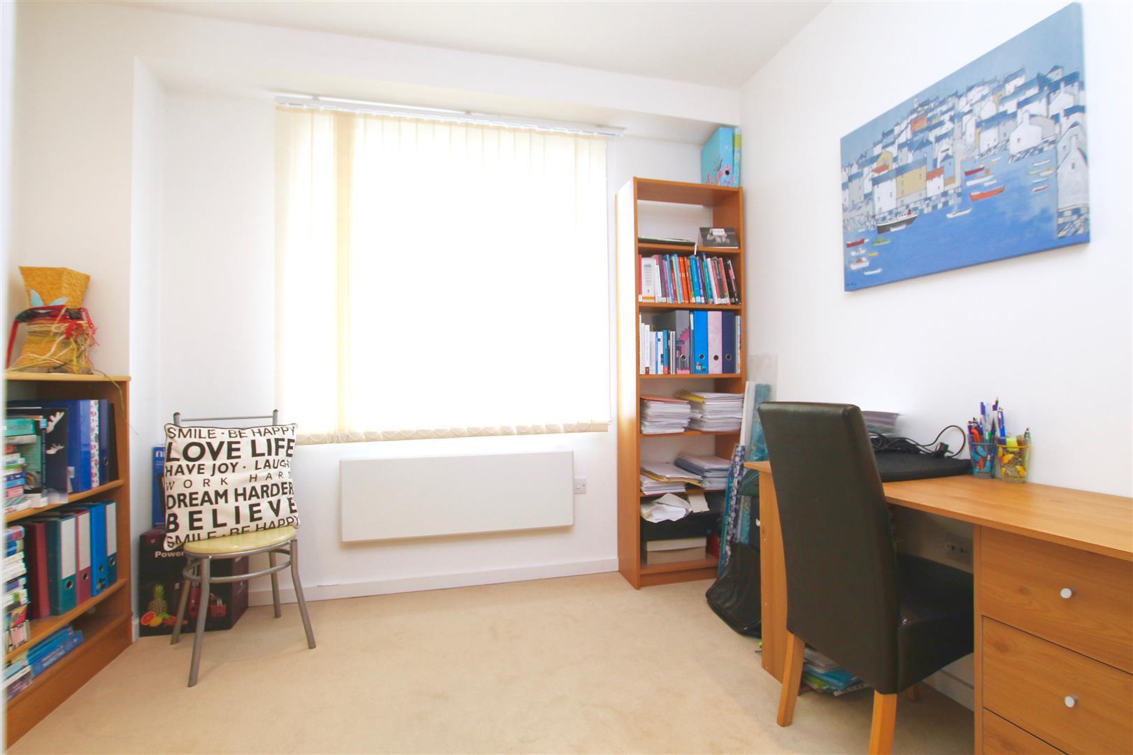 Property Image 63f99d56-da90-41ad-8bde-51a39abbc315