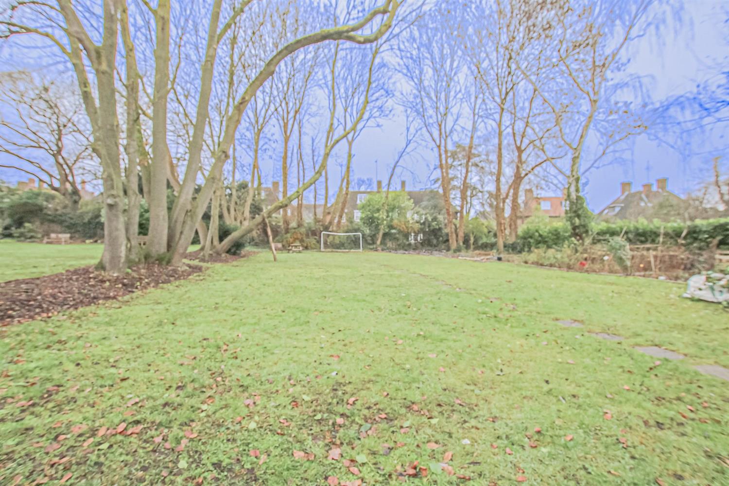 Property Image 640e296e-a57c-4e73-8c10-965768d47e6a