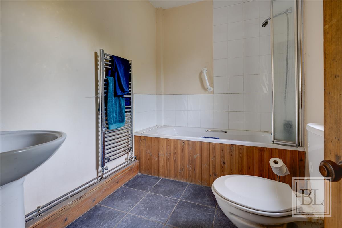 Property Image 641e7b0b-19c5-463d-acee-9332445744f7