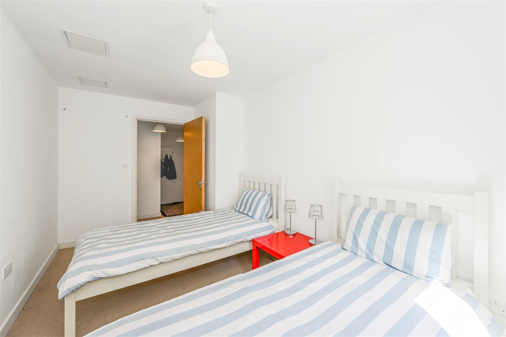 Property Image 642d6a93-cb57-4a9a-b631-26337e0960dd
