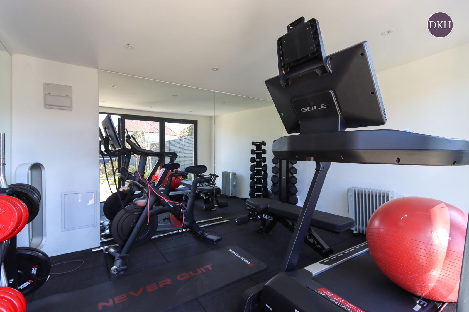 Property Image 642f1a22-9945-48b9-885b-8d5fde0eb4c2