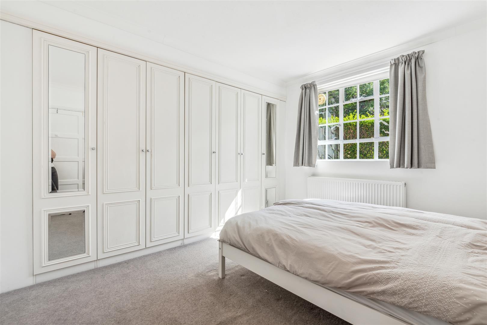 Property Image 643bf2d0-d207-4570-877e-5570041f1a23