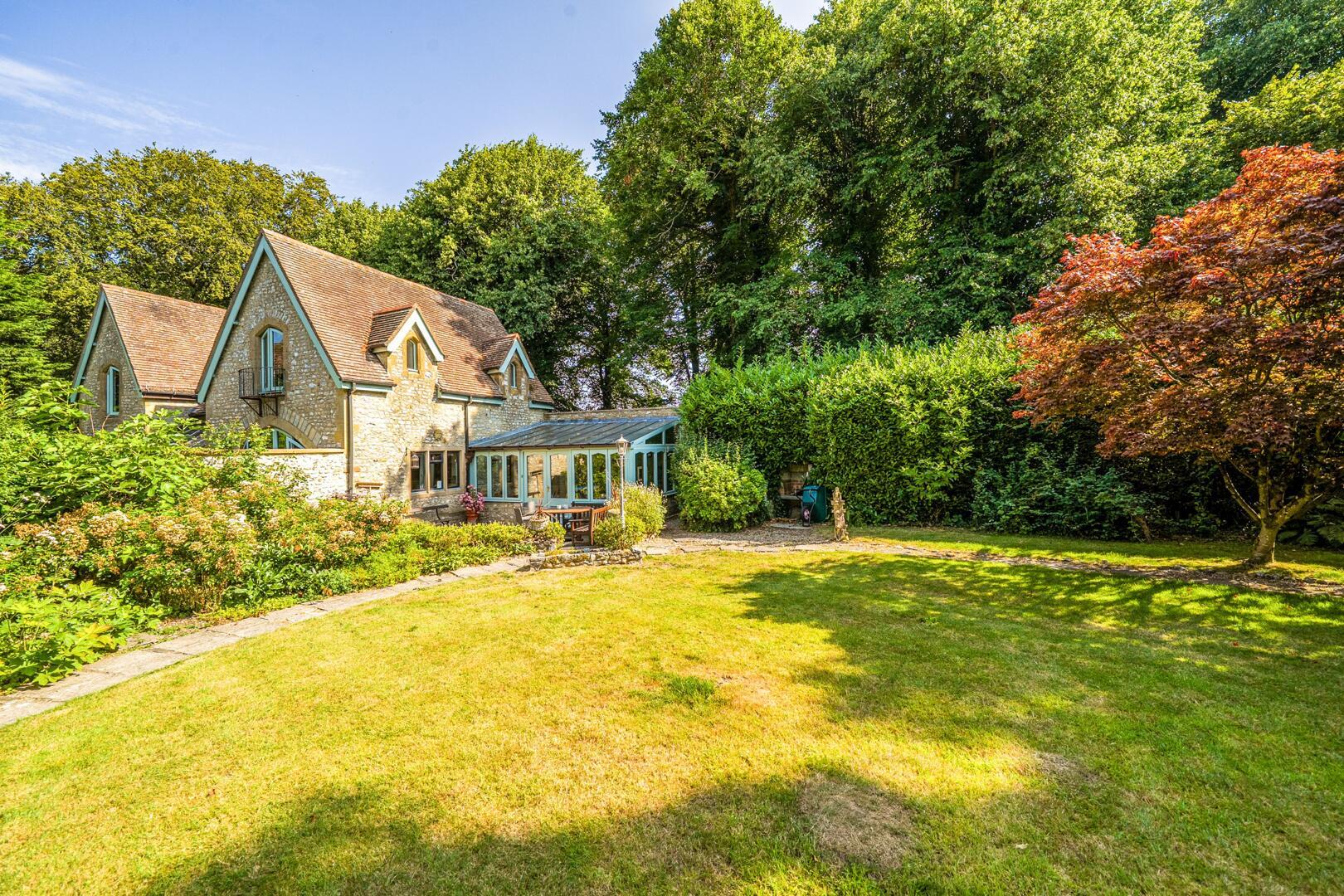 Property Image 6462ff09-8a66-437f-9bd2-318fb0038b9f