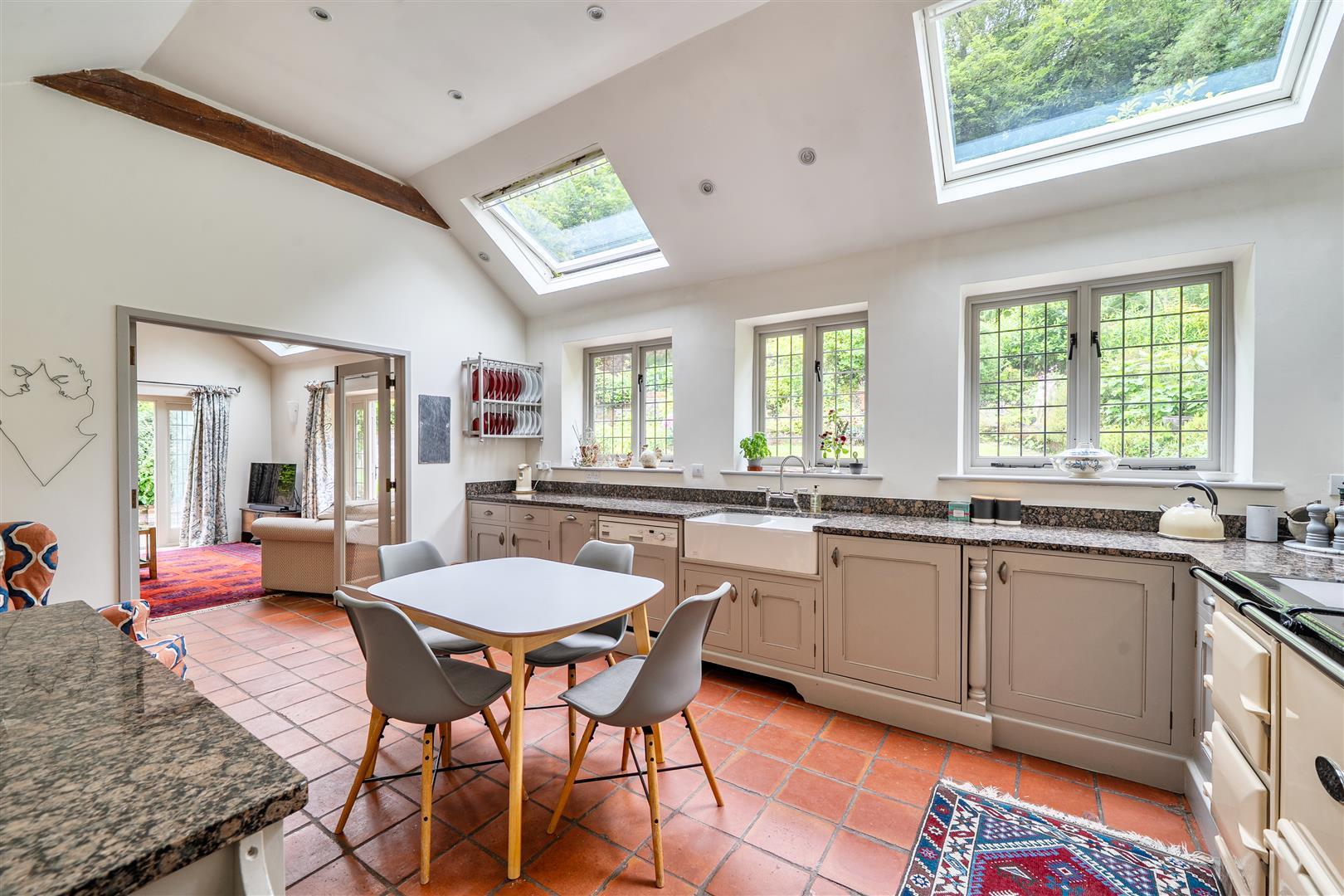Property Image 64746725-c417-4b70-b89b-9a7e24ad65d7