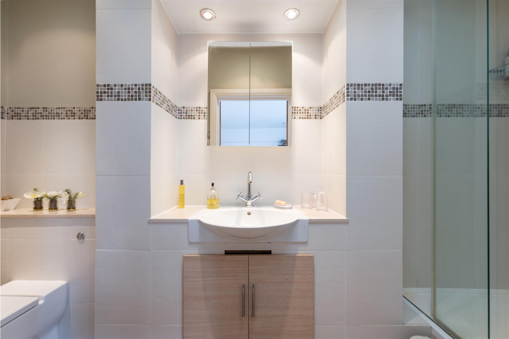 Property Image 647ac141-4b01-4a2a-b17a-ee2fa2640bc6