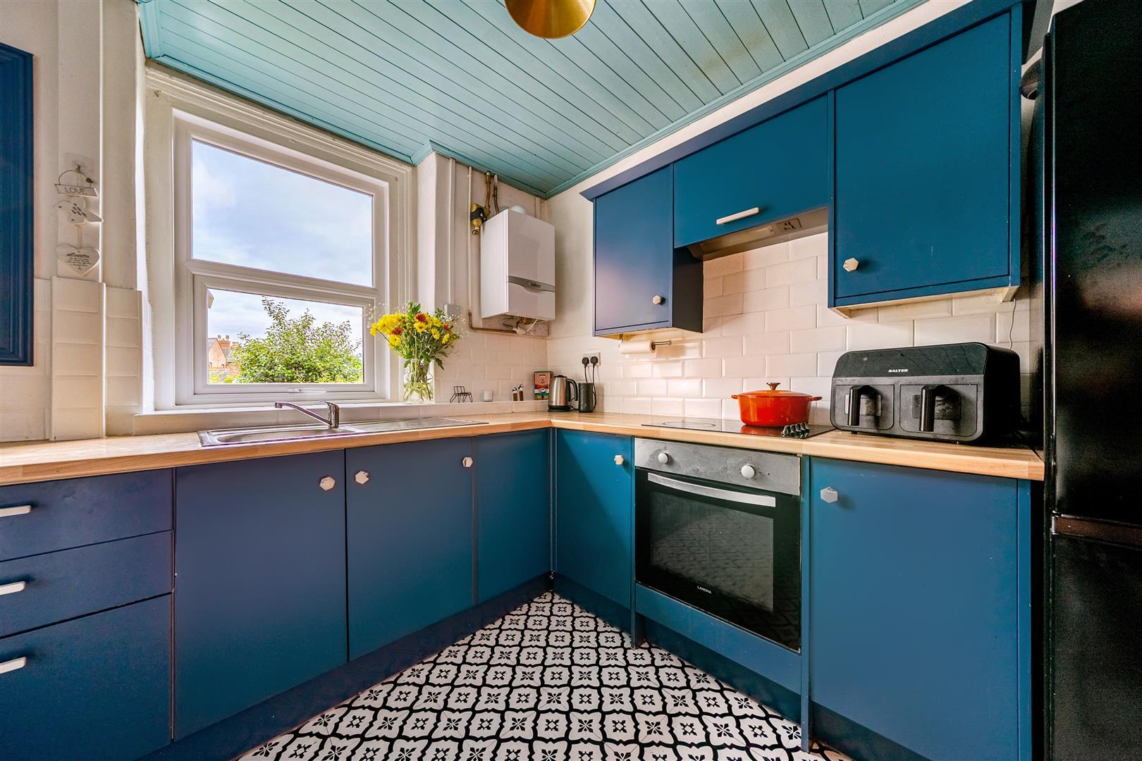Property Image 648f7470-27e5-4d15-94fc-36ea0ae5d647