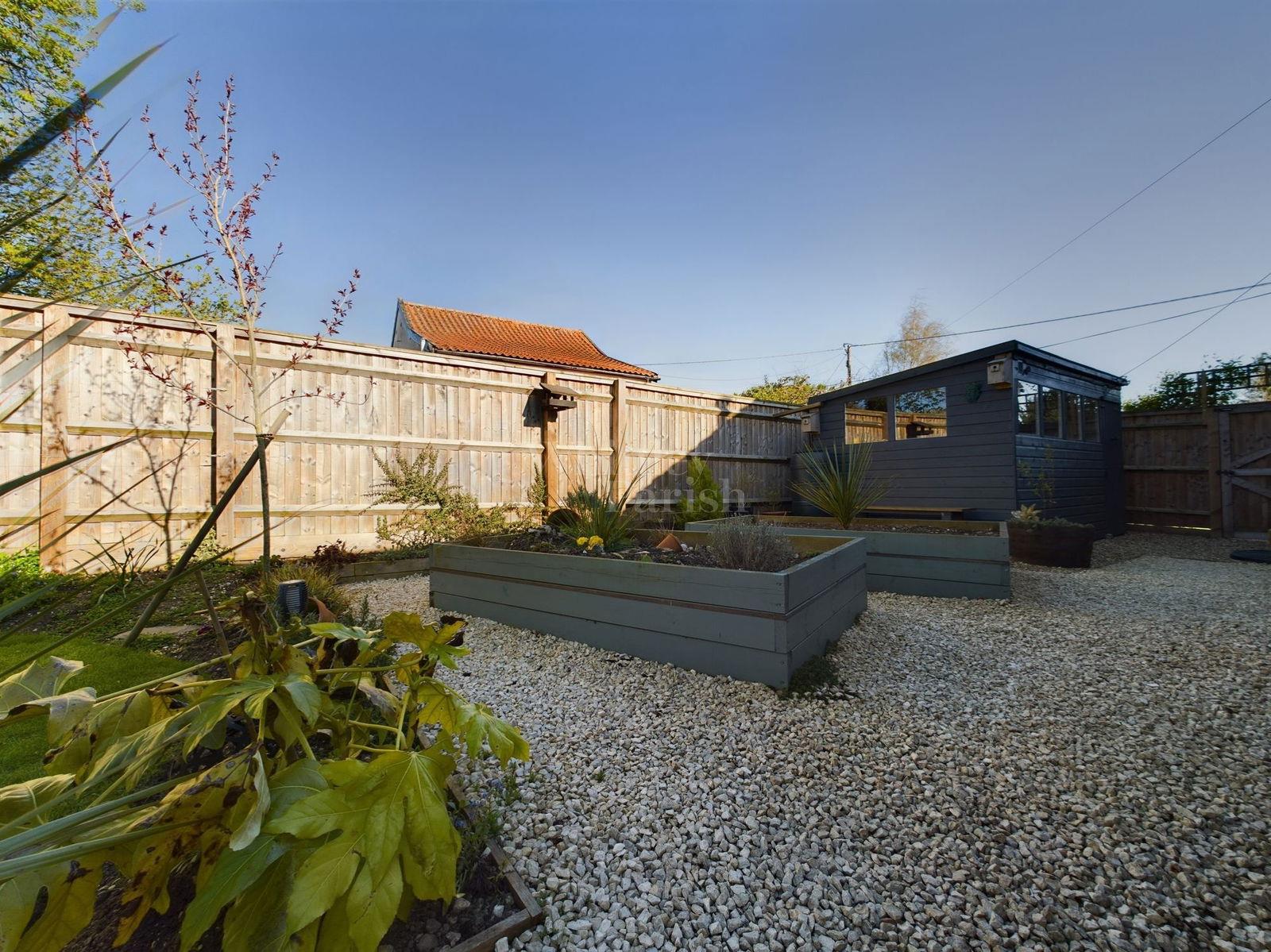 Property Image 649e73d8-9f2a-4cbc-847c-e58c4e3f42e0